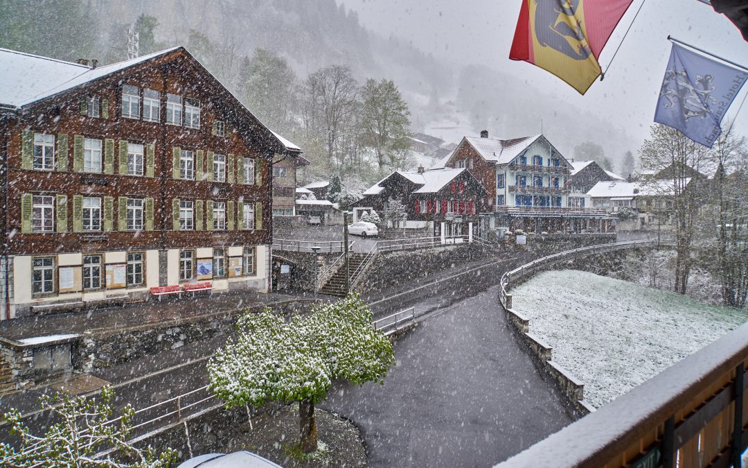 Snow in Lauterbrunnen