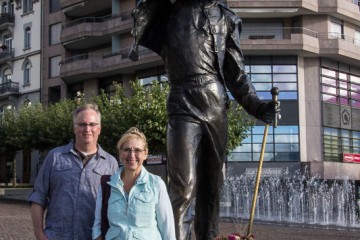 Steve and Linda pose by the statue of Freddie Mercury on the waterfront in Montreux.